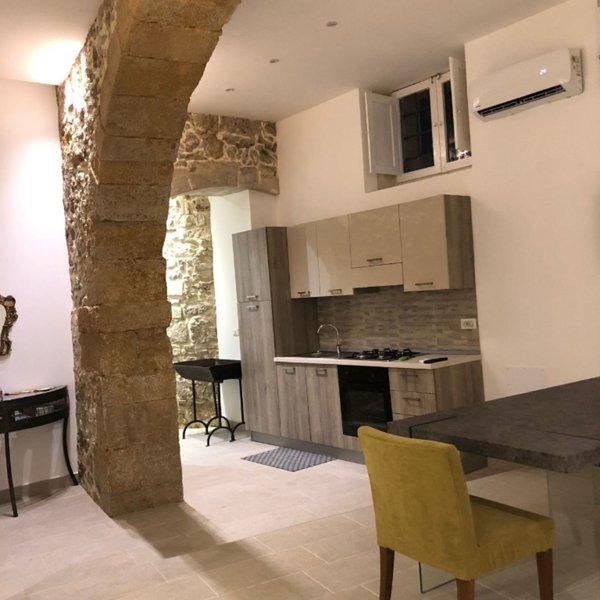 appartamento in vendita a Siracusa in zona Isola Ortigia