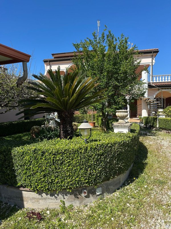 casa indipendente in vendita a Siracusa in zona Epipoli