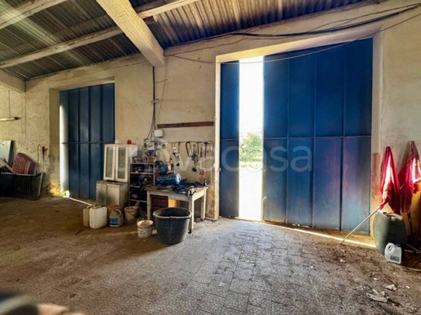 locale commerciale in vendita a Siracusa