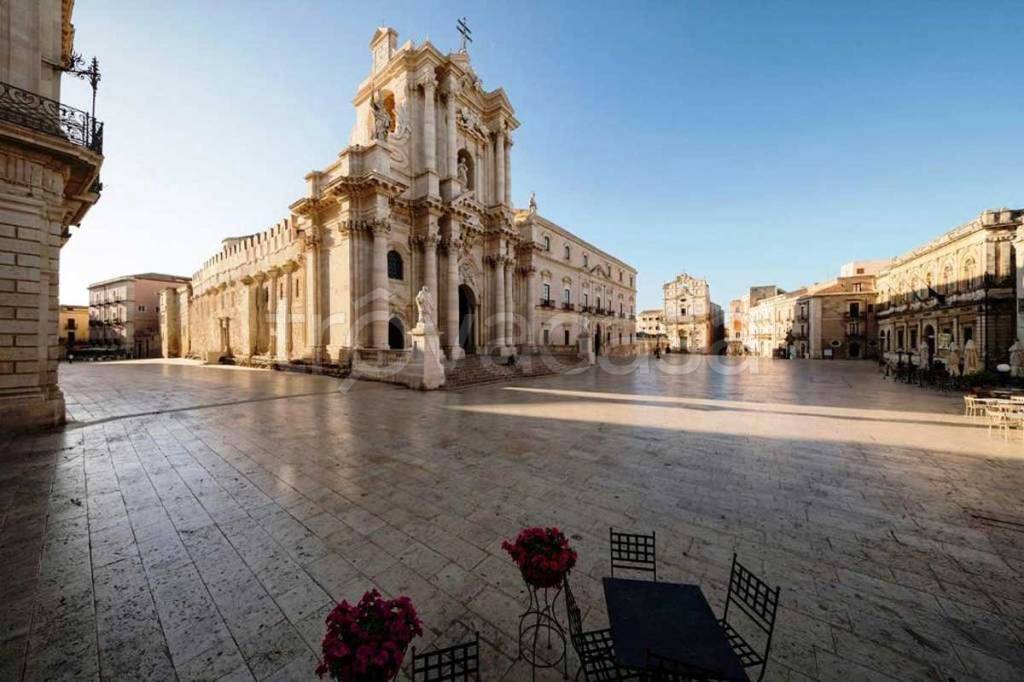 appartamento in vendita a Siracusa in zona Centro Città