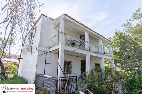 casa indipendente in vendita a Siracusa in zona Scala Greca
