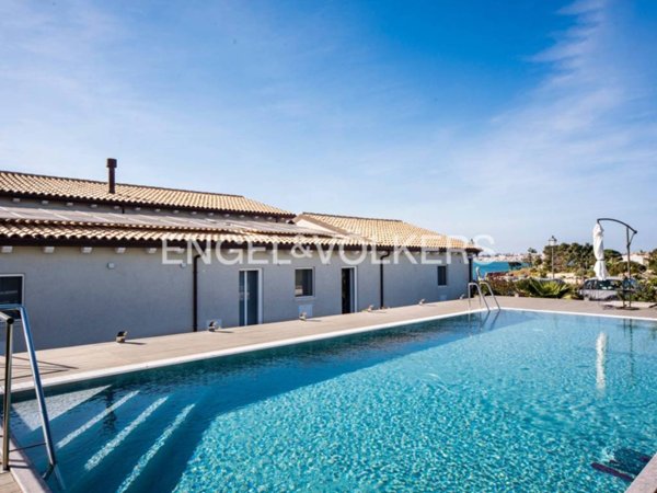 casa indipendente in vendita a Siracusa in zona Isola / Plemmirio