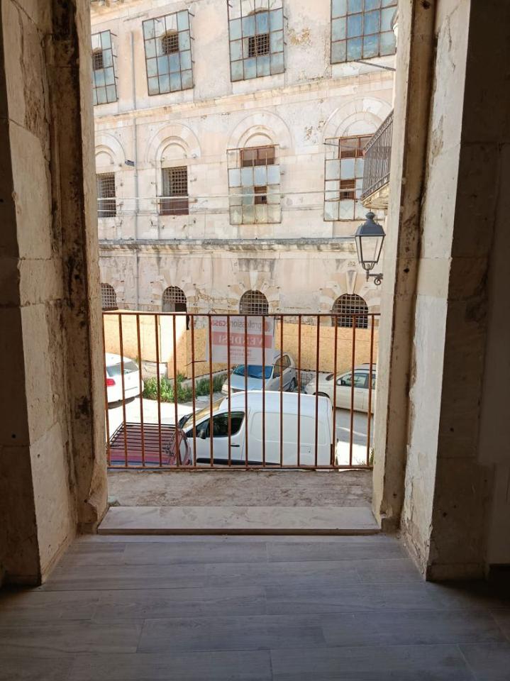 appartamento in vendita a Siracusa in zona Isola Ortigia