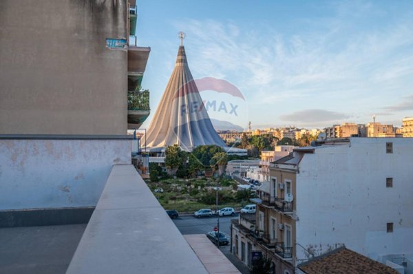 casa indipendente in vendita a Siracusa in zona Borgata