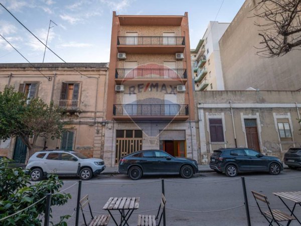 casa indipendente in vendita a Siracusa in zona Borgata