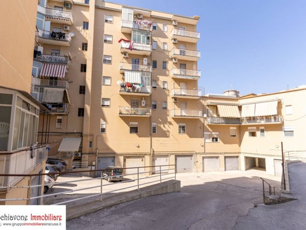 appartamento in vendita a Siracusa in zona Grottasanta