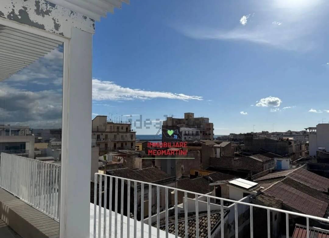 appartamento in vendita a Siracusa in zona Borgata