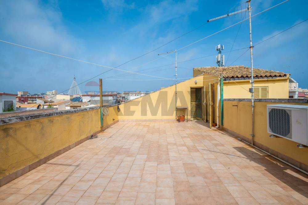 casa indipendente in vendita a Siracusa in zona Borgata