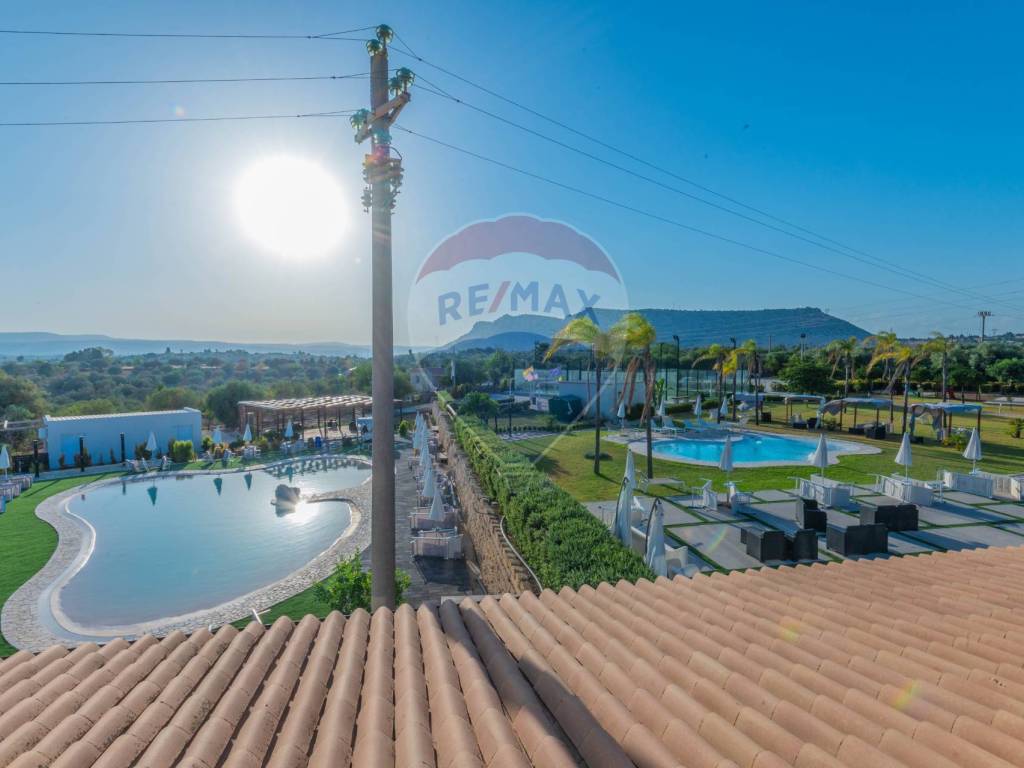 negozio in vendita a Siracusa in zona Belvedere