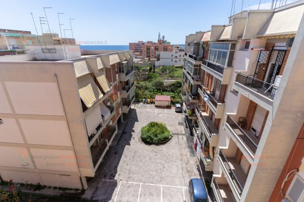 appartamento in vendita a Siracusa in zona Grottasanta