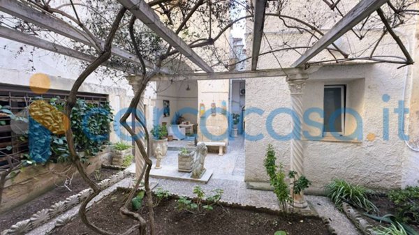 appartamento in vendita a Siracusa in zona Isola Ortigia
