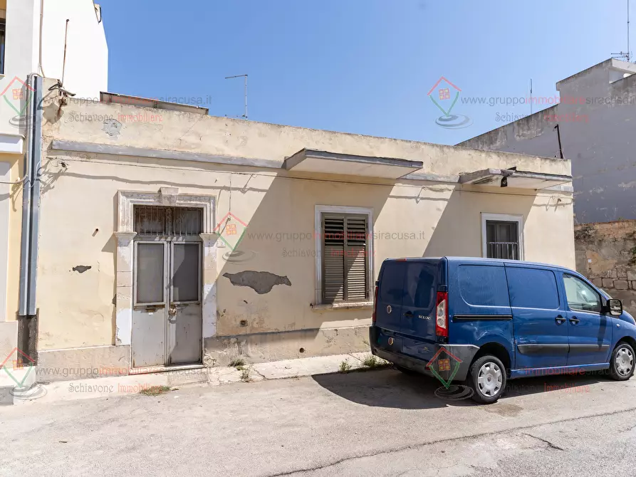 casa indipendente in vendita a Siracusa in zona Grottasanta