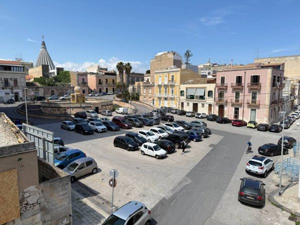 appartamento in vendita a Siracusa in zona Borgata
