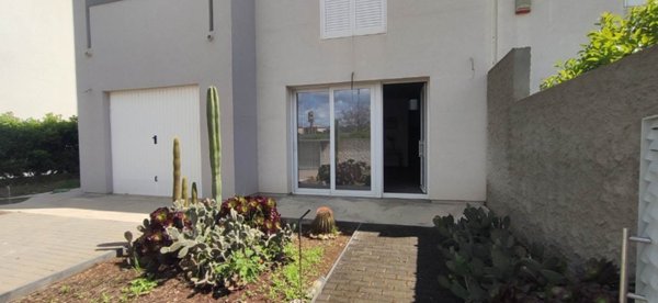 casa indipendente in vendita a Siracusa in zona Scala Greca