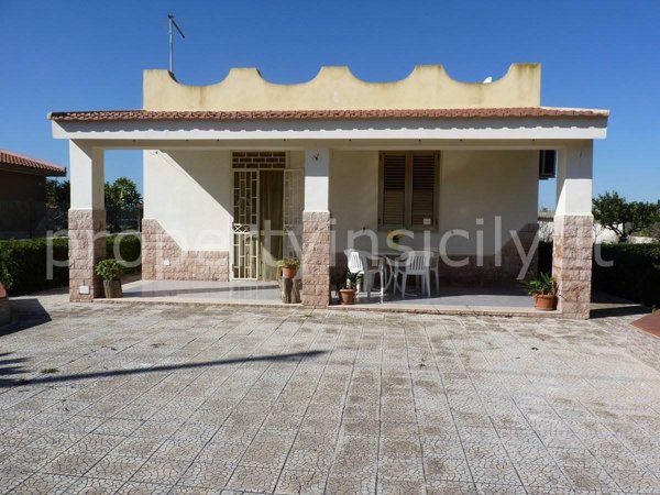 casa indipendente in vendita a Siracusa in zona Arenella
