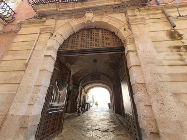 appartamento in vendita a Siracusa in zona Isola Ortigia