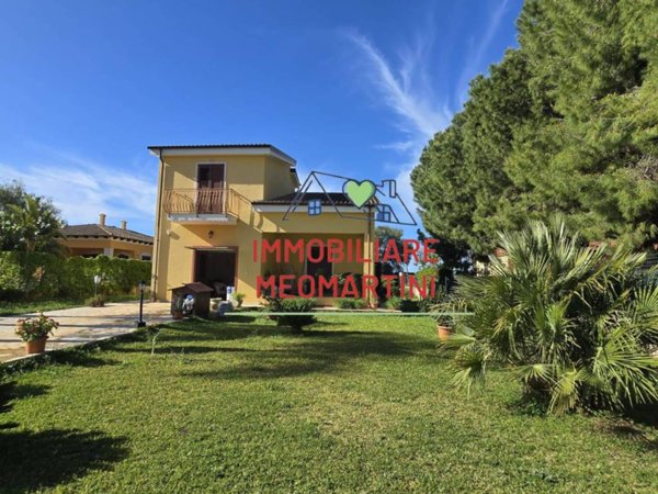 casa indipendente in vendita a Siracusa in zona Arenella