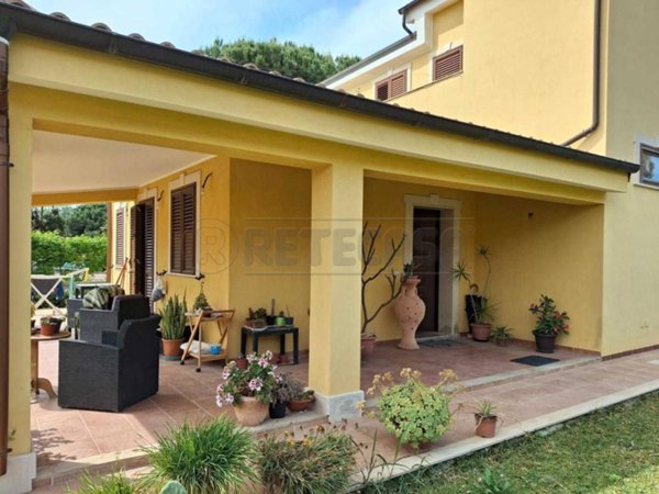 casa indipendente in vendita a Siracusa in zona Arenella
