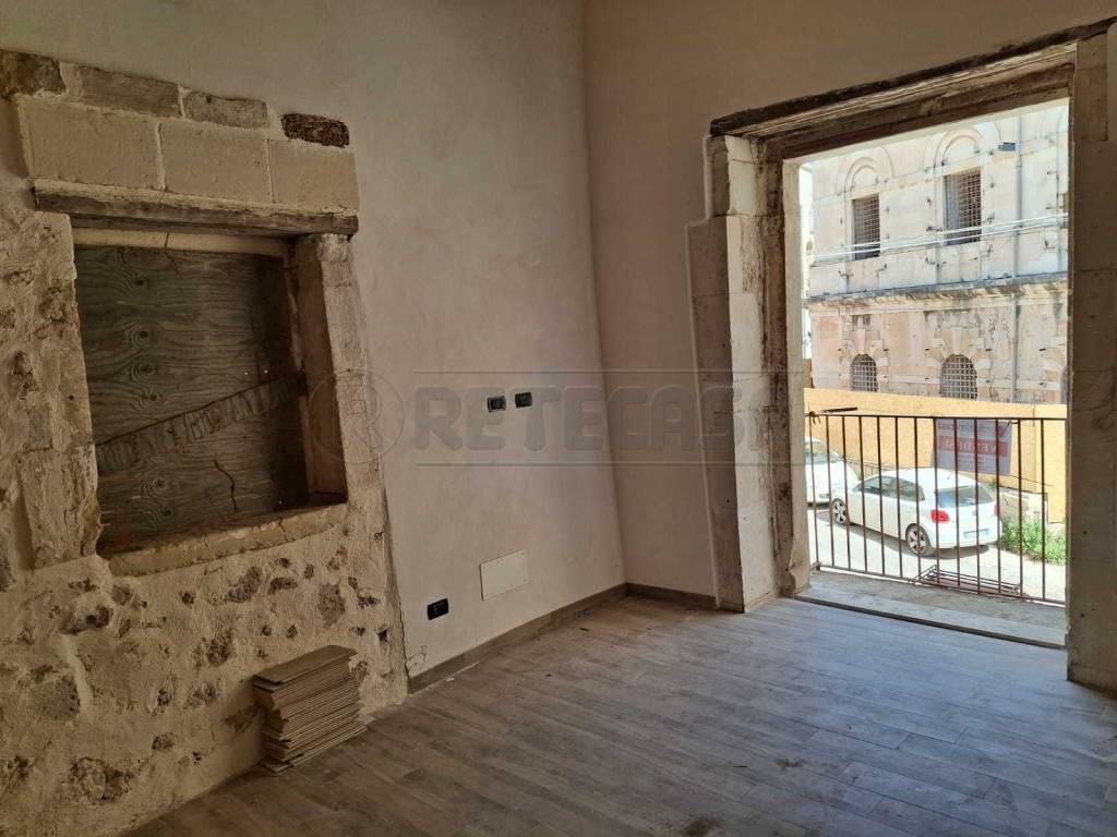 casa indipendente in vendita a Siracusa in zona Isola Ortigia