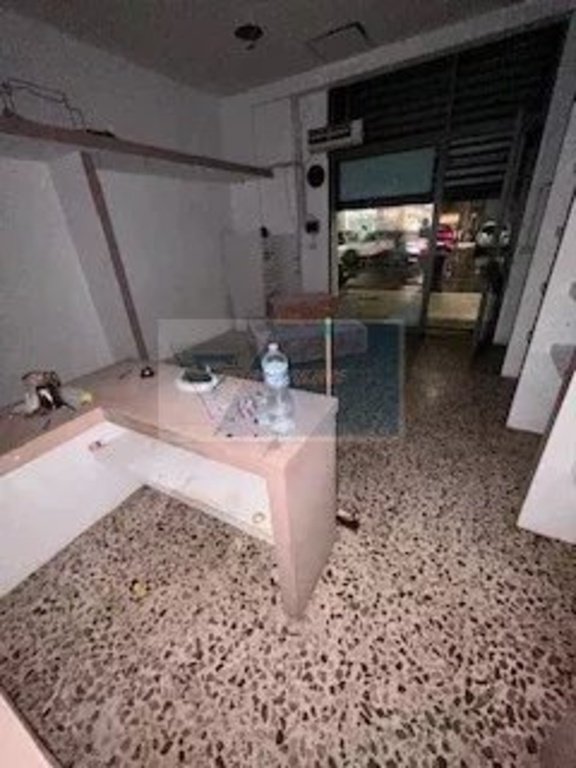 negozio in vendita a Siracusa in zona Fontane Bianche