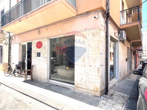 locale commerciale in vendita a Siracusa in zona Borgata
