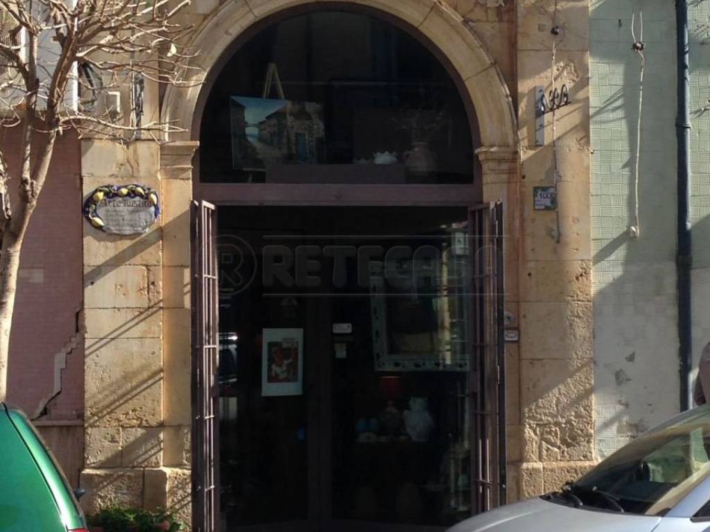 casa indipendente in vendita a Siracusa in zona Centro Città