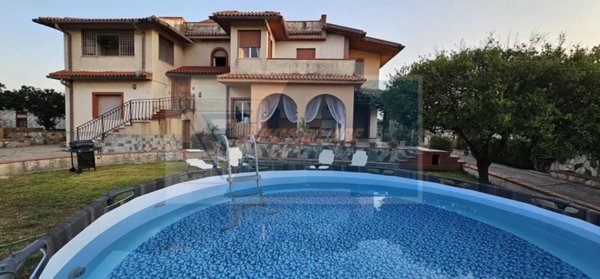 casa indipendente in vendita a Siracusa in zona Isola / Plemmirio