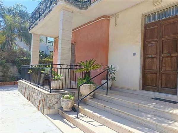 appartamento in vendita a Siracusa in zona Grottasanta
