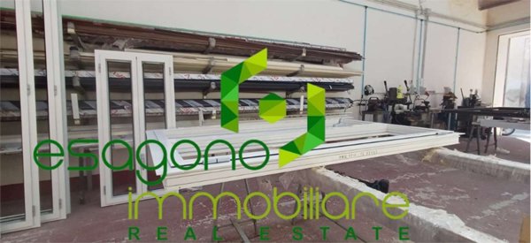 negozio in vendita a Siracusa in zona Scala Greca
