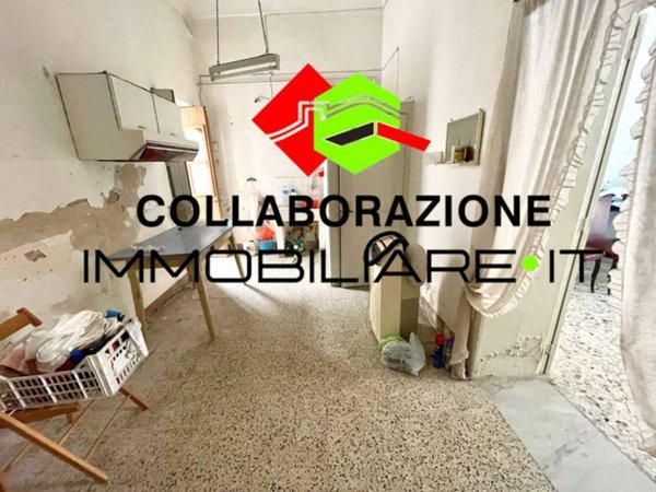 intera palazzina in vendita a Siracusa in zona Borgata