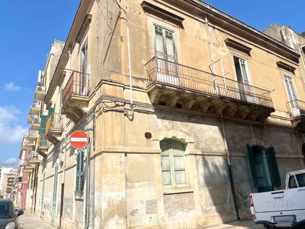appartamento in vendita a Siracusa in zona Borgata