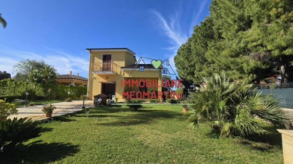 casa indipendente in vendita a Siracusa in zona Arenella