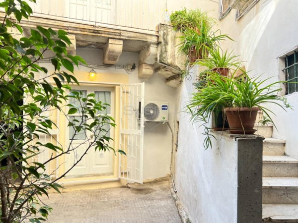 appartamento in vendita a Siracusa in zona Isola Ortigia