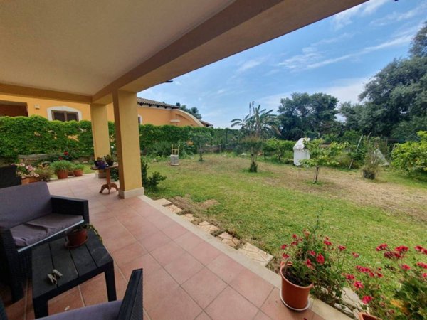casa indipendente in vendita a Siracusa in zona Cassibile