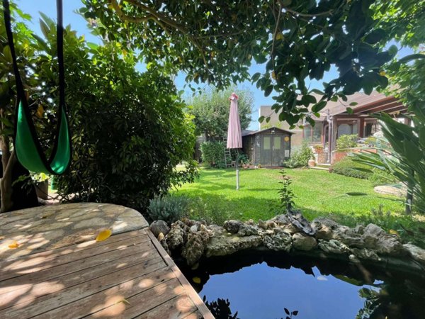 casa indipendente in vendita a Siracusa in zona Ognina