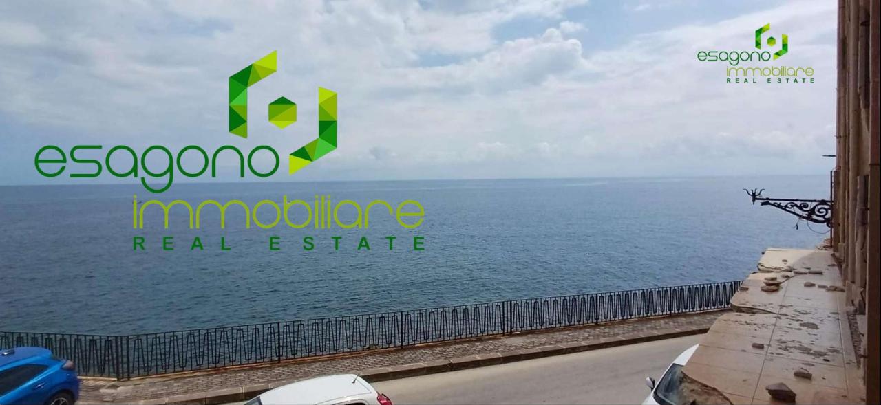 appartamento in vendita a Siracusa in zona Isola Ortigia