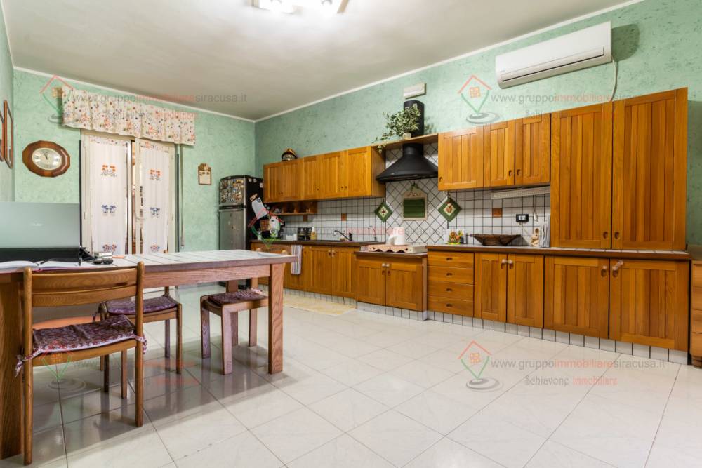 appartamento in vendita a Siracusa in zona Belvedere