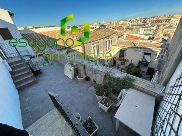 appartamento in vendita a Siracusa in zona Isola Ortigia