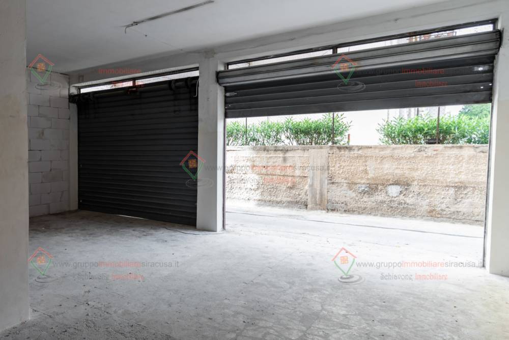 locale di sgombero in vendita a Siracusa