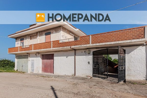 casa indipendente in vendita a Siracusa in zona Fontane Bianche