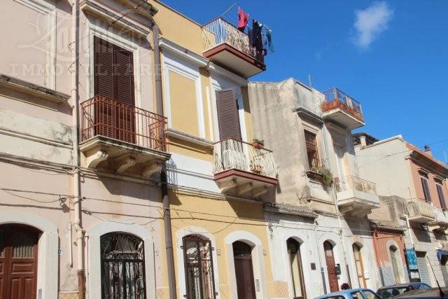 casa indipendente in vendita a Siracusa in zona Centro Città