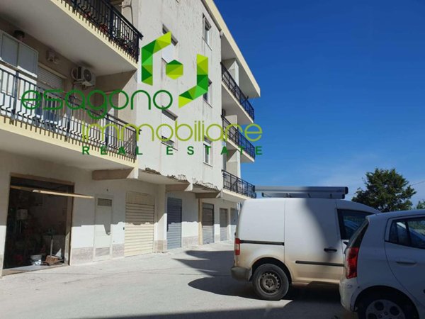 negozio in vendita a Siracusa in zona Scala Greca