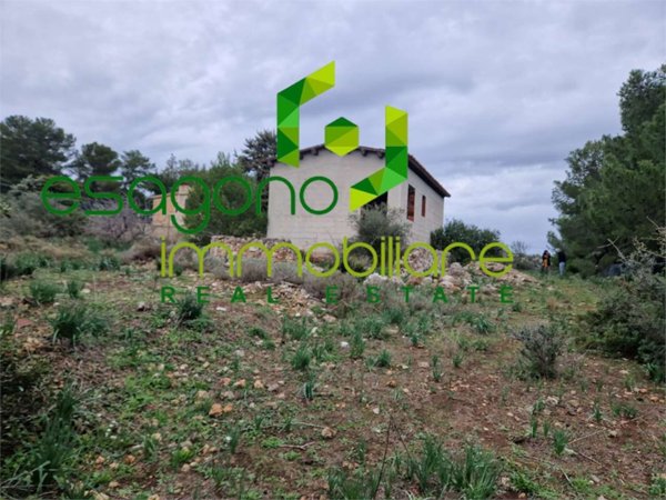 terreno edificabile in vendita a Siracusa in zona Cassibile