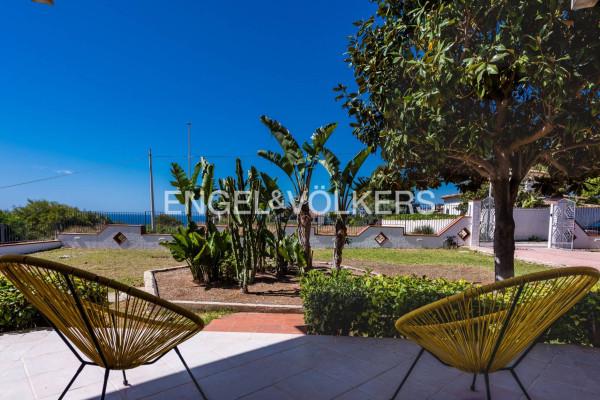 casa indipendente in vendita a Siracusa in zona Fontane Bianche