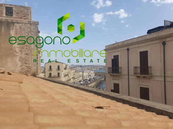 appartamento in vendita a Siracusa in zona Isola Ortigia