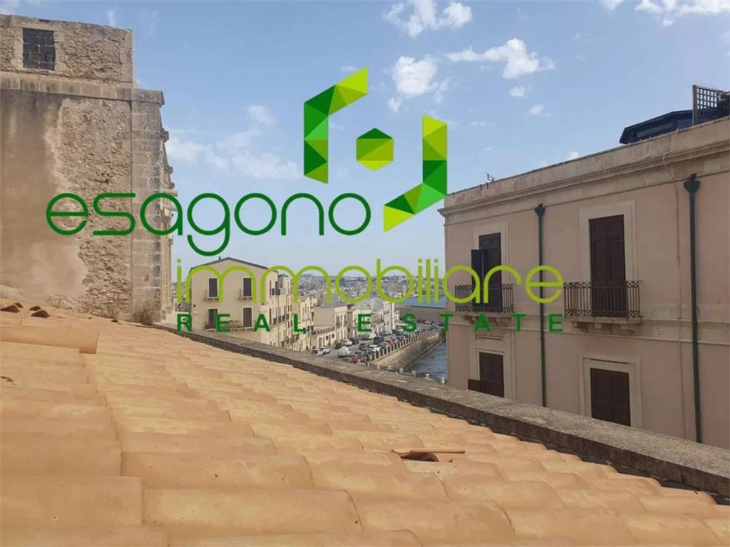 appartamento in vendita a Siracusa in zona Isola Ortigia