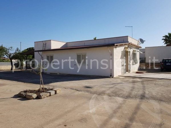 casa indipendente in vendita a Siracusa in zona Cassibile