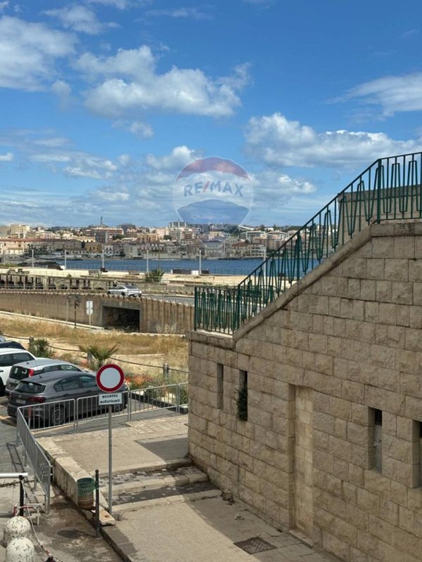 appartamento in vendita a Siracusa in zona Isola Ortigia
