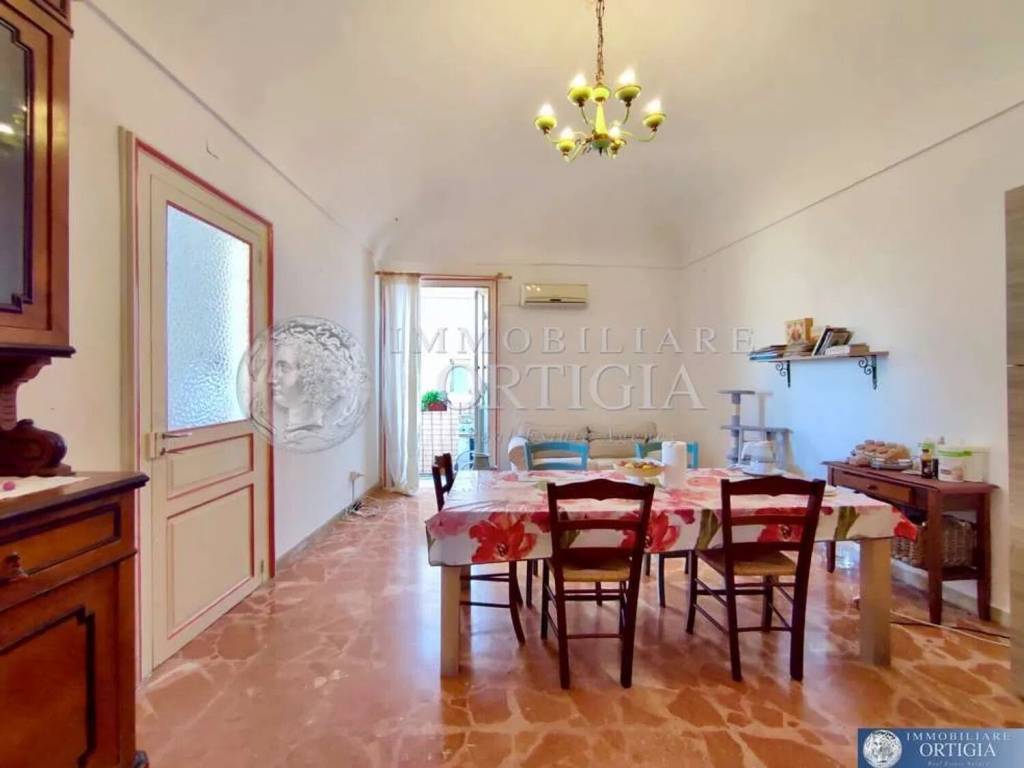 appartamento in vendita a Siracusa in zona Isola Ortigia
