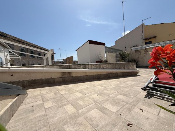 appartamento in vendita a Siracusa in zona Isola Ortigia